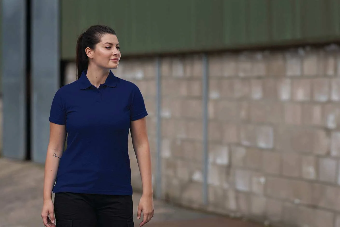 Verdelia Women's 220 GSM Cotton-Blend Polo Shirt, Women’s navy blue polo worn outdoors