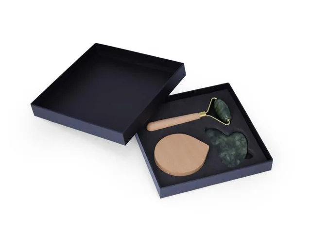 Jadessa Face Roller, Gua Sha and Mirror Set, Face roller, Gua Sha and mirror in presentation box